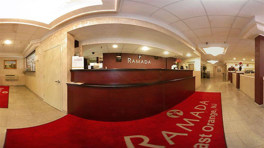 Ramada By Wyndham East Orange Hotell Exteriör bild